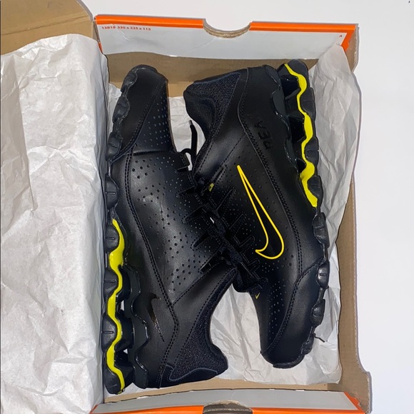 Nike Reax 8 TR Athletic Training Shoes Black  NEW Size 9.5 - Picture 4 of 10